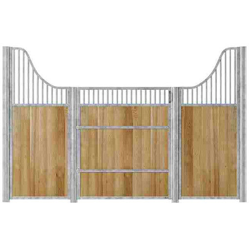 Porte de box battante pour façade à l’ancienne, vu sur fond blanc.